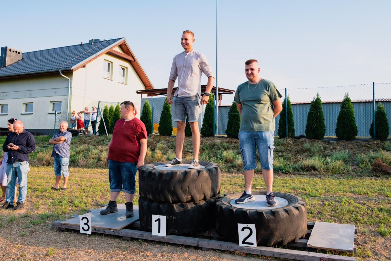 Zdjęcie w galerii na portalu naszraciborz.pl: Zmagania rolniczych potworów w Bolesławiu! Traktory na start podczas dożynek gminnych wiadomości z regionu