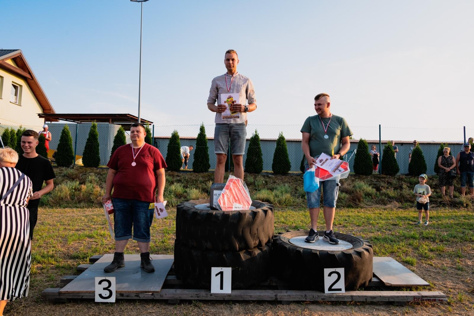 Zdjęcie w galerii na portalu naszraciborz.pl: Zmagania rolniczych potworów w Bolesławiu! Traktory na start podczas dożynek gminnych wiadomości z regionu