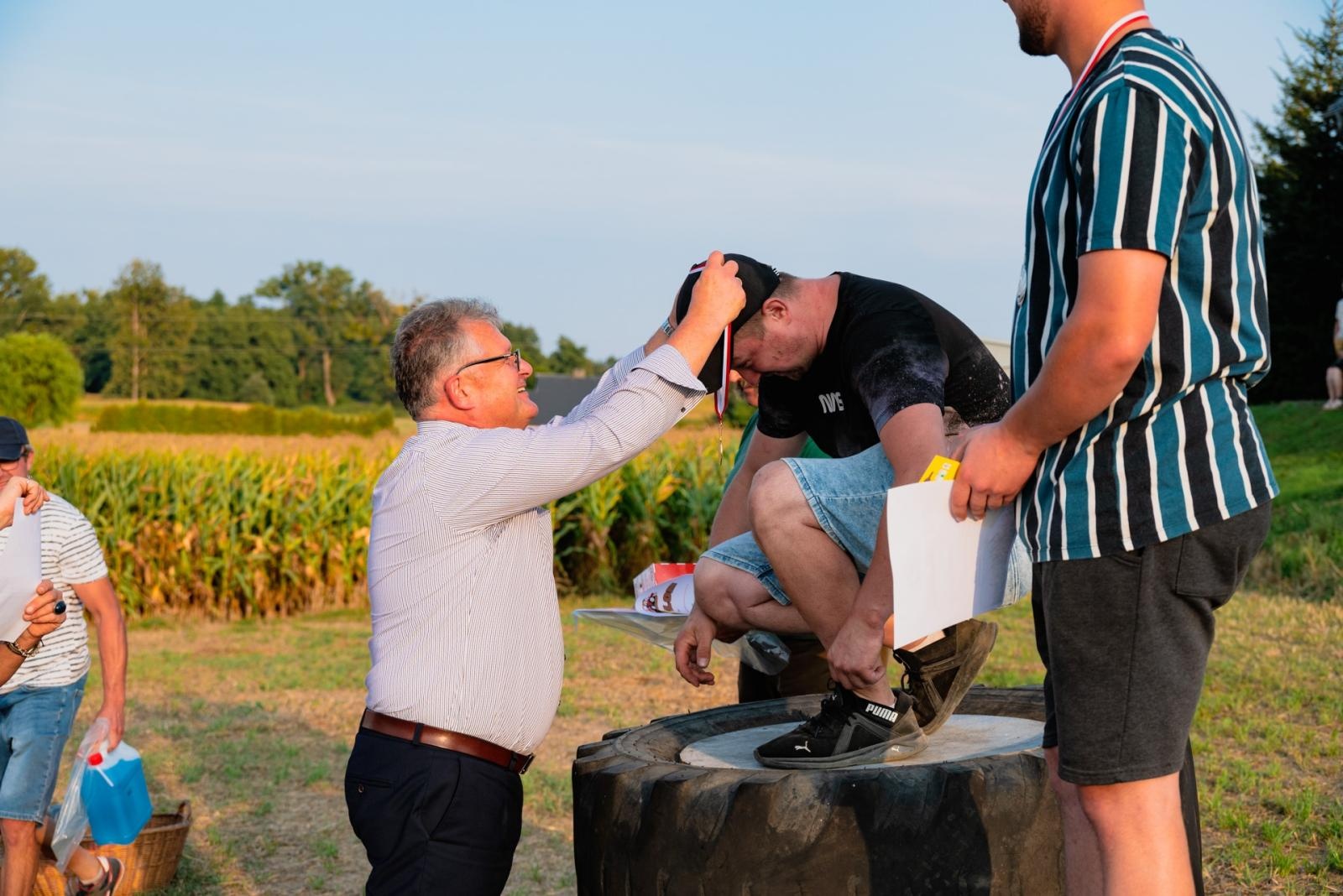 Zdjęcie w galerii na portalu naszraciborz.pl: Zmagania rolniczych potworów w Bolesławiu! Traktory na start podczas dożynek gminnych wiadomości z regionu
