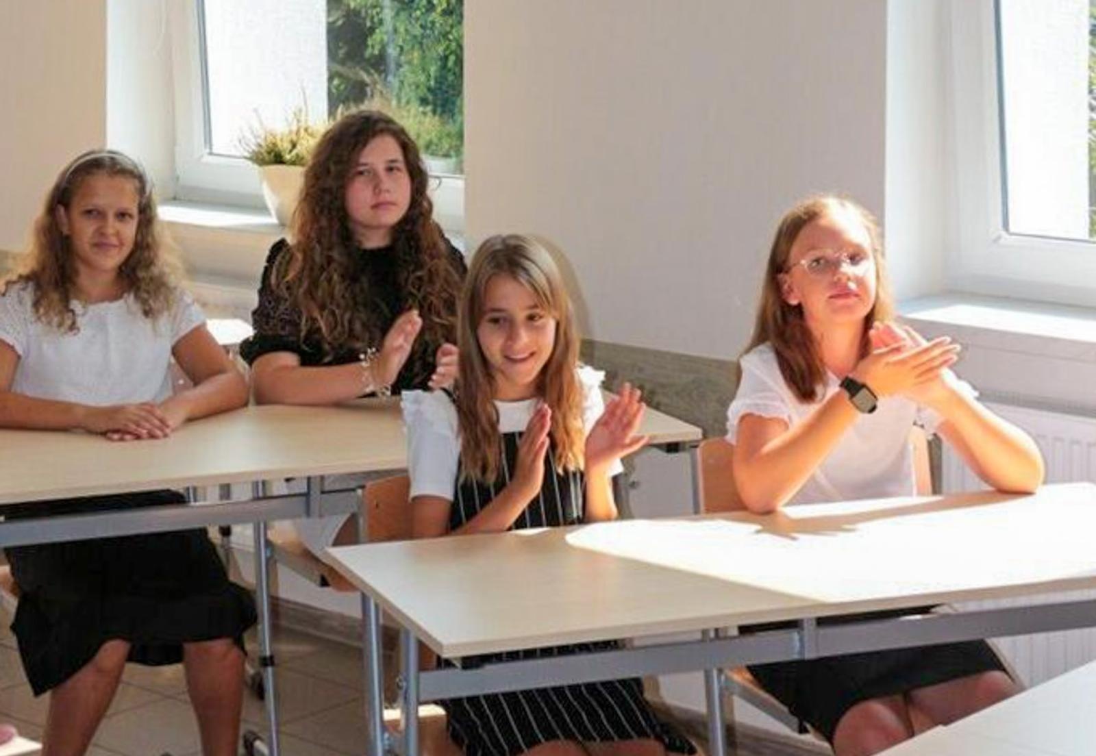 Zdjęcie w galerii na portalu naszraciborz.pl: Otwarcie Zielonej Pracowni w Szkole Podstawowej w Kobyli wiadomości z regionu