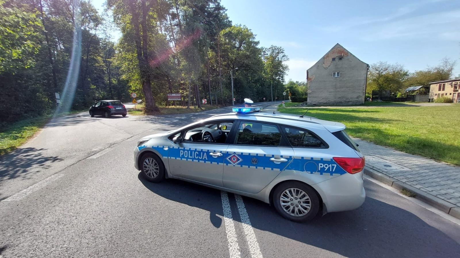 Zdjęcie w galerii na portalu naszraciborz.pl: Pożar lasu w Szymocicach. Spłonęło ponad pół hektara poszycia [FOTO i WIDEO] wiadomości z regionu