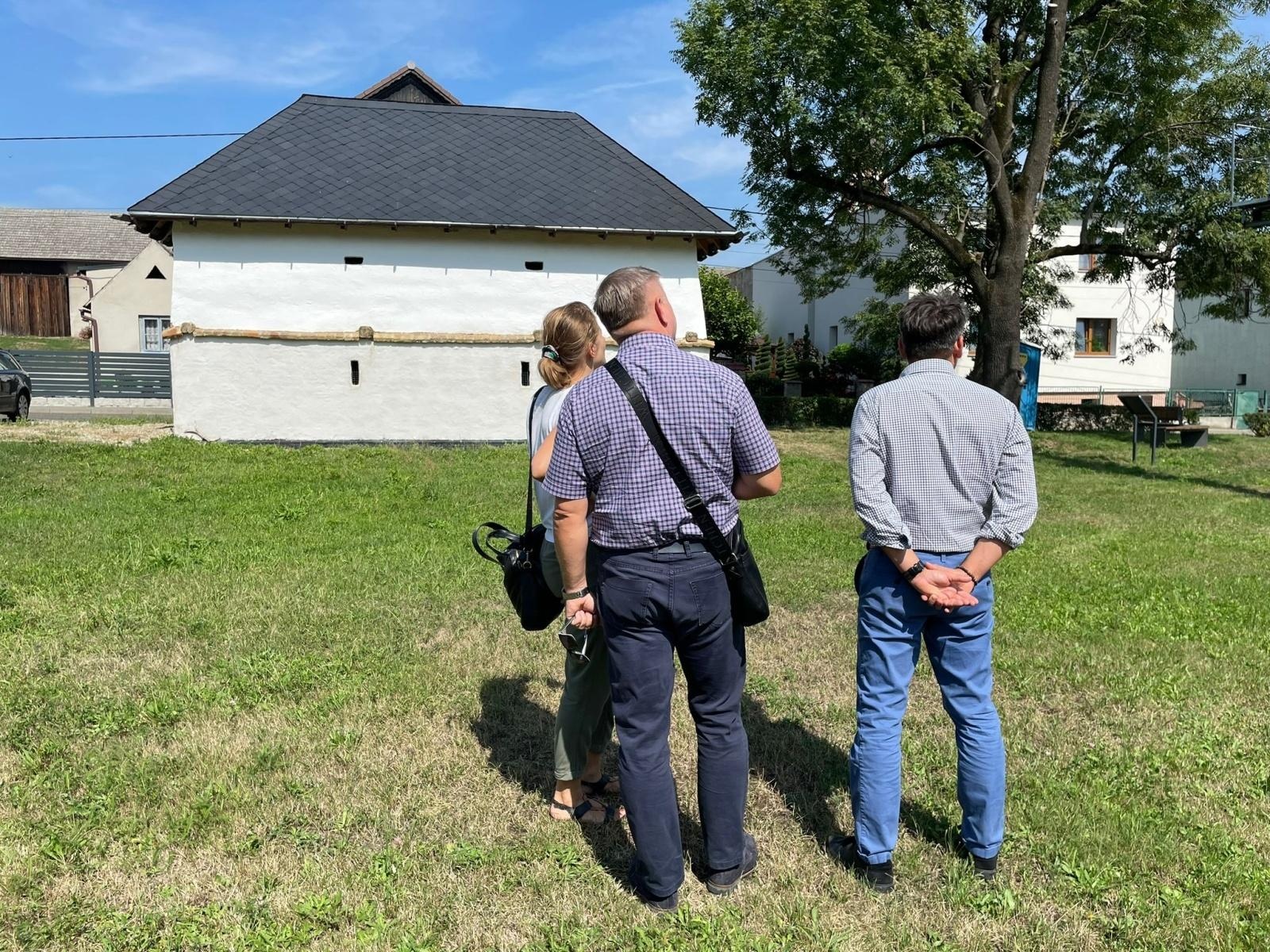 Zdjęcie w galerii na portalu naszraciborz.pl: Ruszył ostatni etap renowacji zabytkowego spichlerza w Sudole wiadomości z regionu