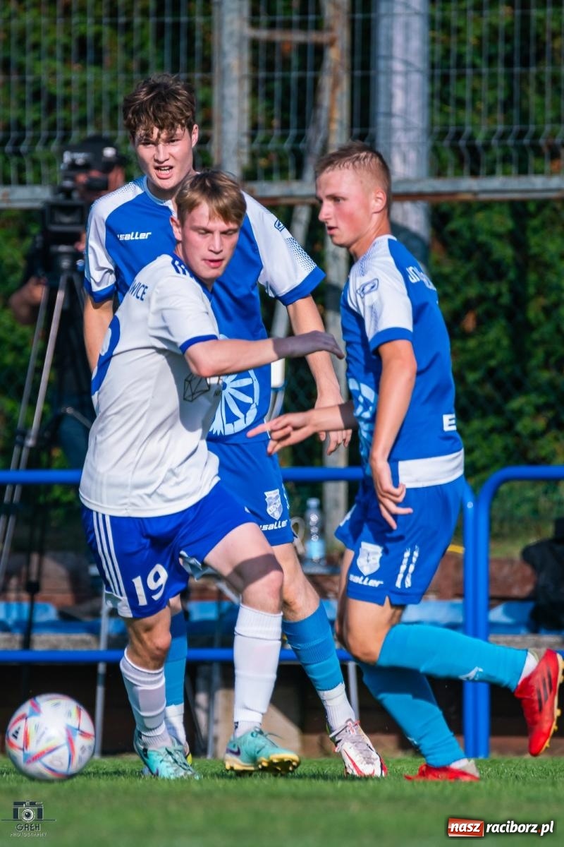 Zdjęcie w galerii na portalu naszraciborz.pl: Puchar Polski. Zagrali równo. Unia ma awans, a Markowice... wiadomości z regionu