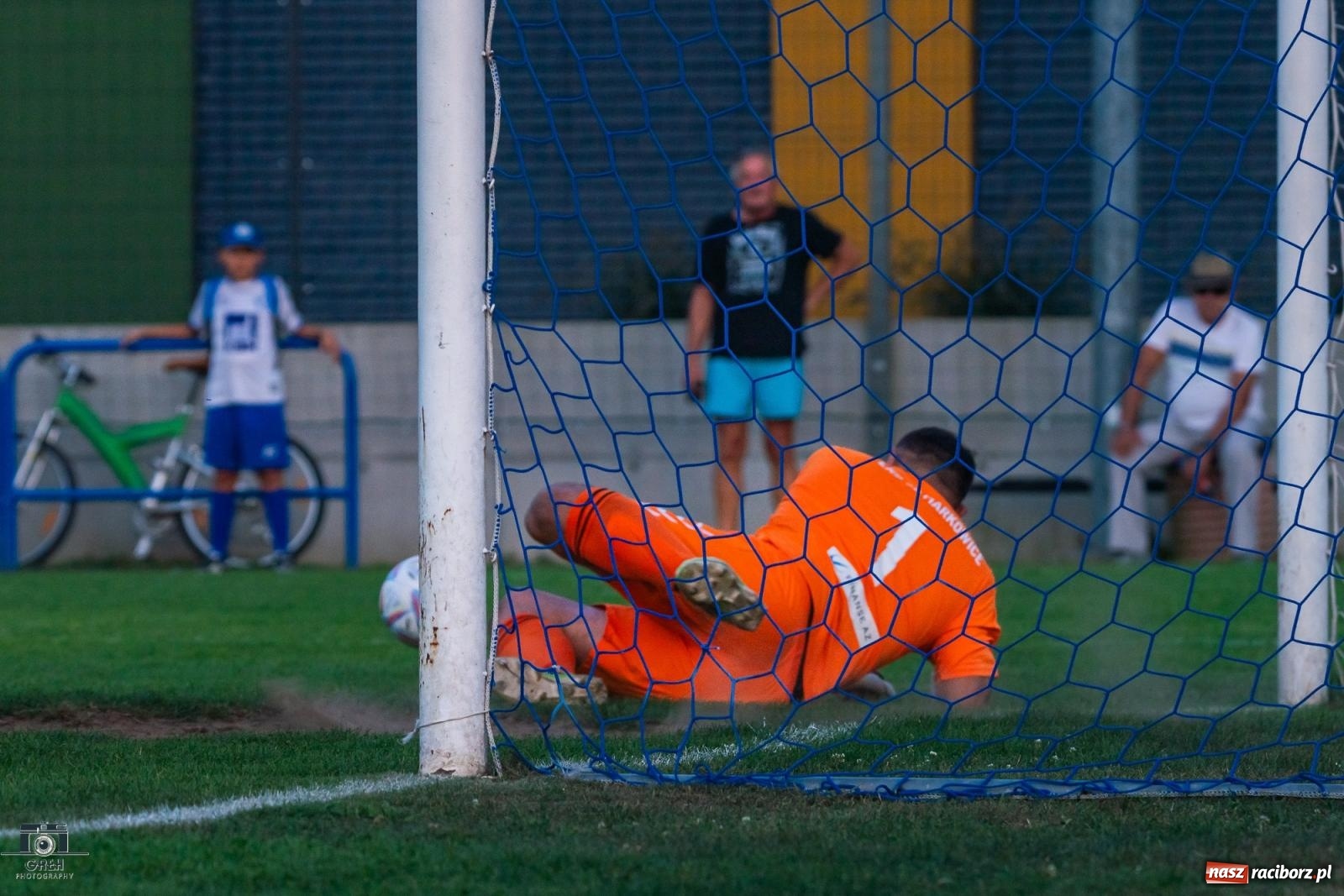 Zdjęcie w galerii na portalu naszraciborz.pl: Puchar Polski. Zagrali równo. Unia ma awans, a Markowice... wiadomości z regionu