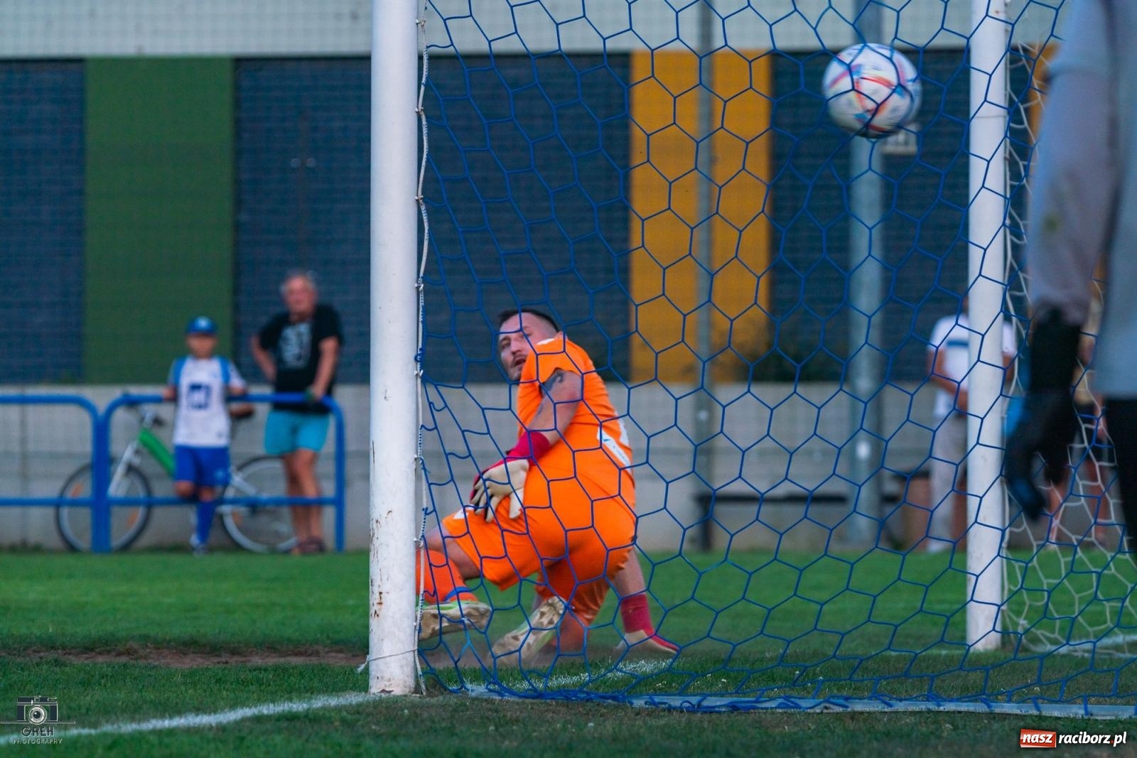 Zdjęcie w galerii na portalu naszraciborz.pl: Puchar Polski. Zagrali równo. Unia ma awans, a Markowice... wiadomości z regionu