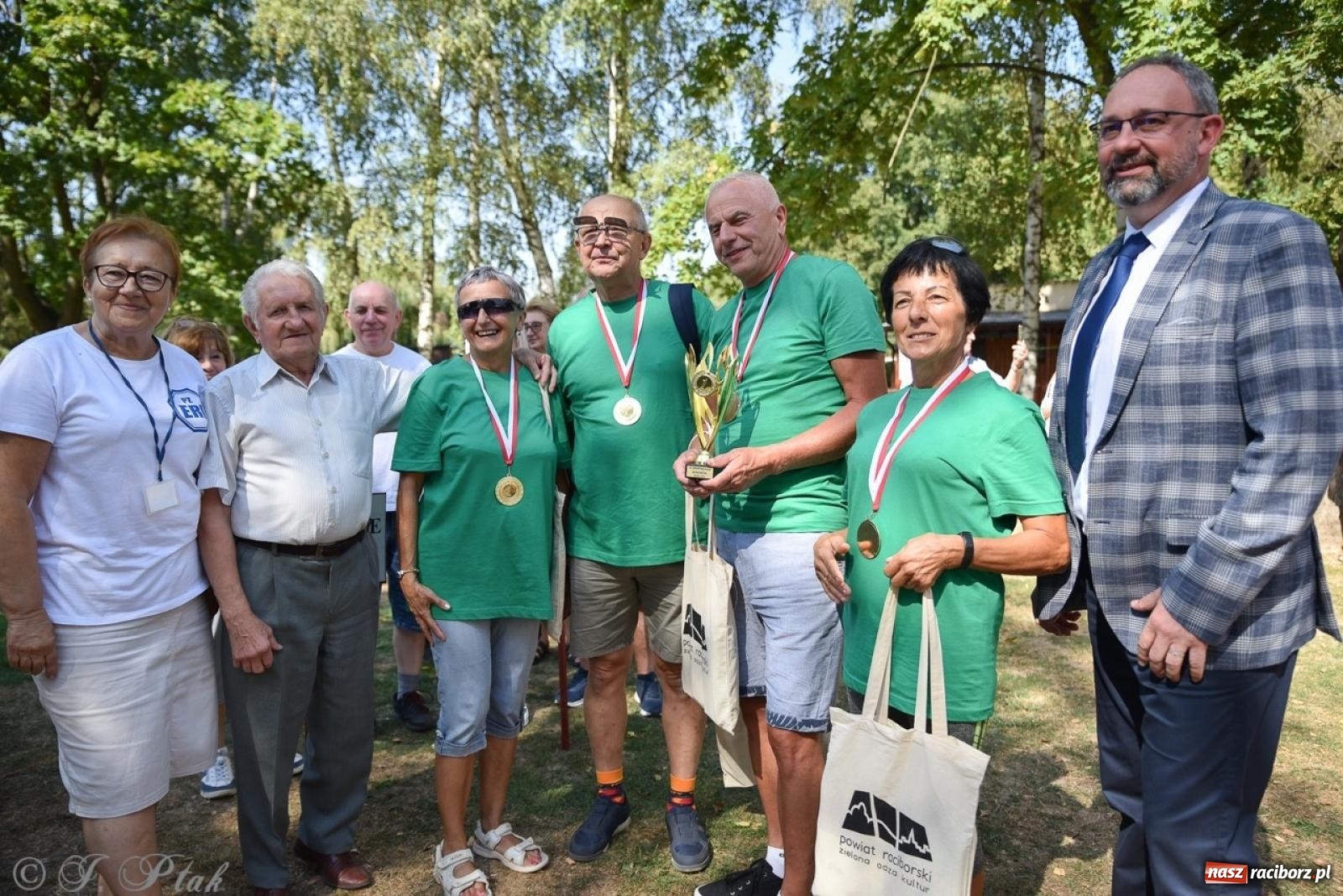 Zdjęcie w galerii na portalu naszraciborz.pl: Spartakiada Seniorów Powiatu Raciborskiego po raz czwarty na Kampingu Obora [FOTO i WIDEO] wiadomości z regionu