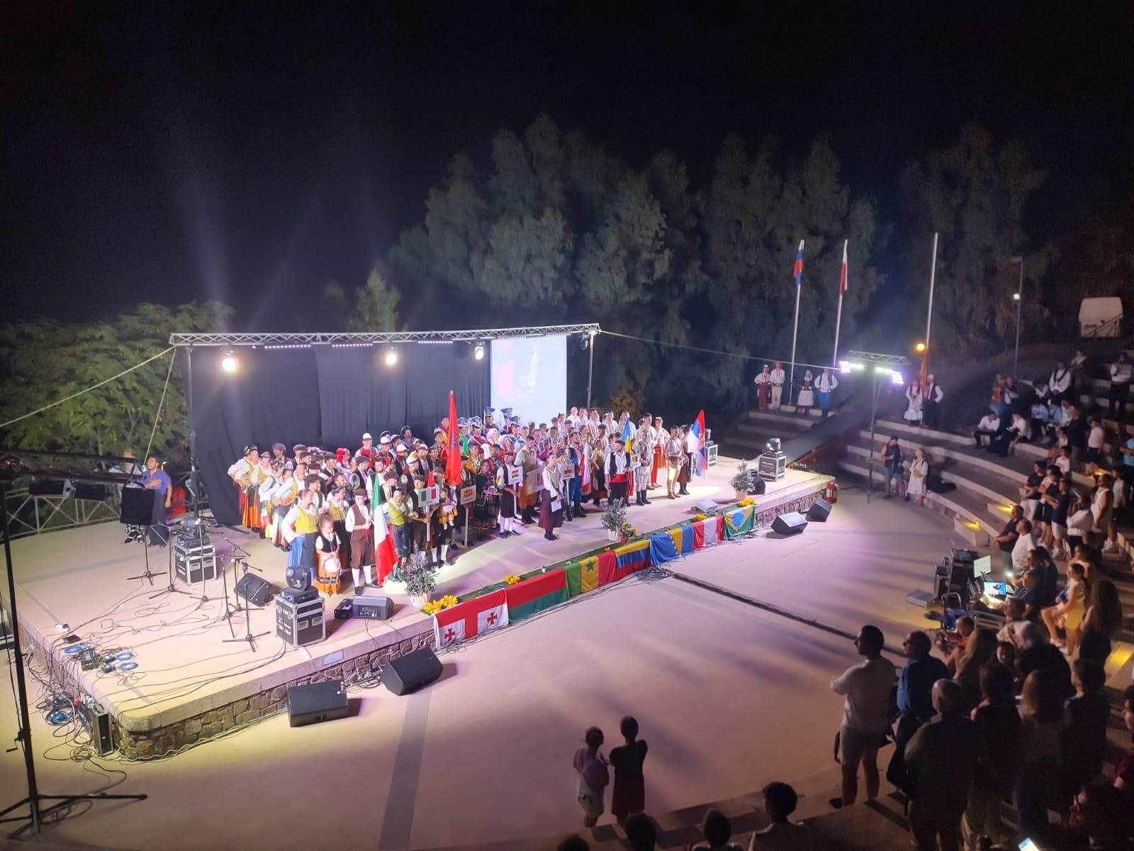 Zdjęcie w galerii na portalu naszraciborz.pl: Setny zagraniczny wyjazd zespołu Raciborzanie. Tym razem celem Sycylia wiadomości z regionu