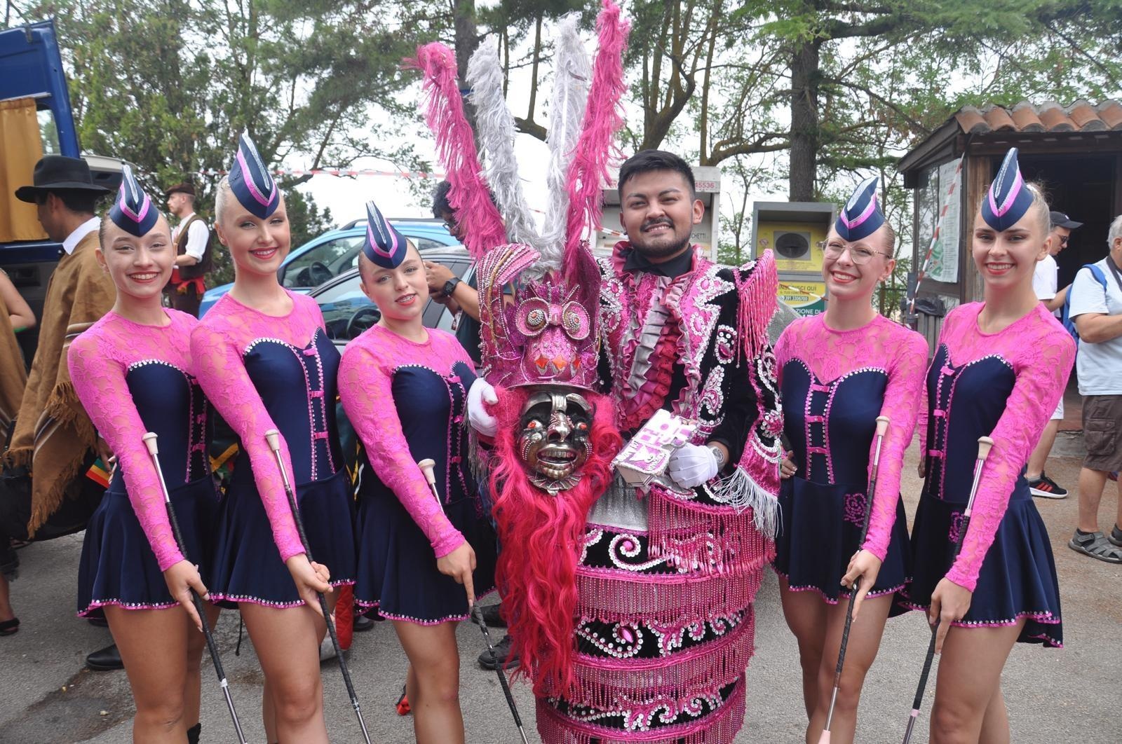 Zdjęcie w galerii na portalu naszraciborz.pl: Setny zagraniczny wyjazd zespołu Raciborzanie. Tym razem celem Sycylia wiadomości z regionu