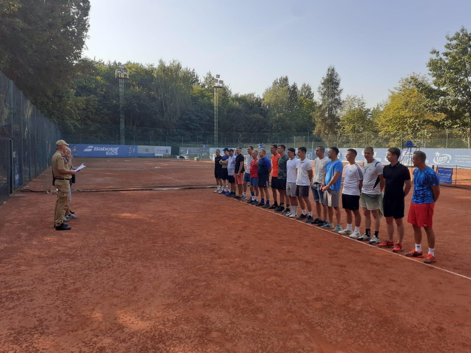 Zdjęcie w galerii na portalu naszraciborz.pl: Strażacka rywalizacja w tenisie. Komendant z Raciborza na podium wiadomości z regionu