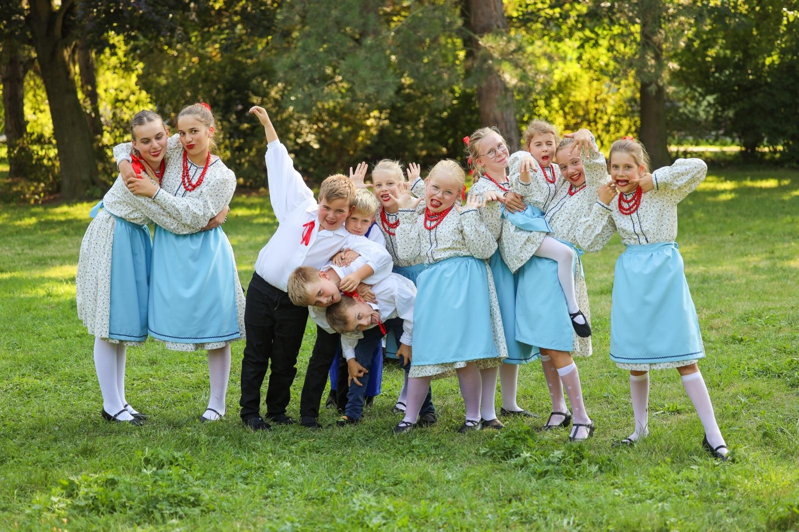 Zdjęcie w galerii na portalu naszraciborz.pl: Uroczyste obchody 70-lecia Zespołu Pieśni i Tańca Strzecha im. Joli Rymszy wiadomości z regionu