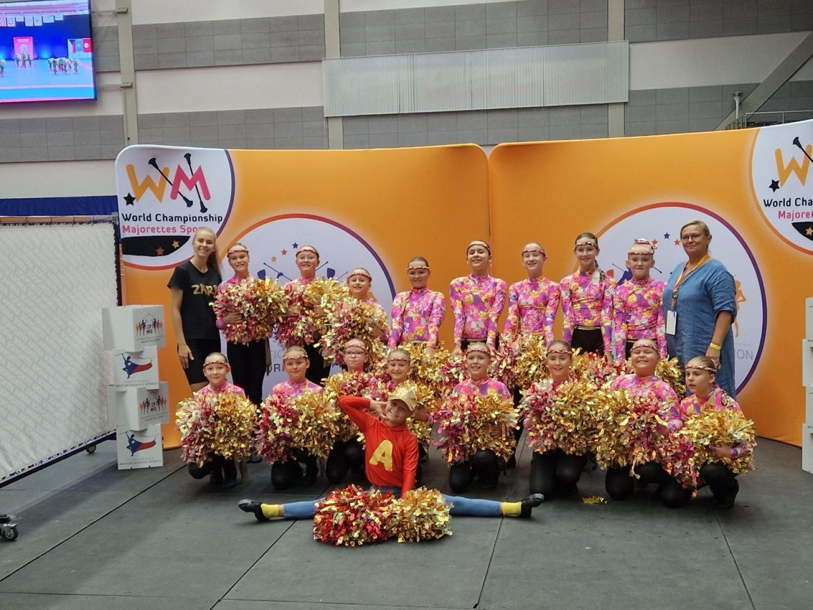 Zdjęcie w galerii na portalu naszraciborz.pl: Mażoretki ZARA Mistrzem Świata wiadomości z regionu