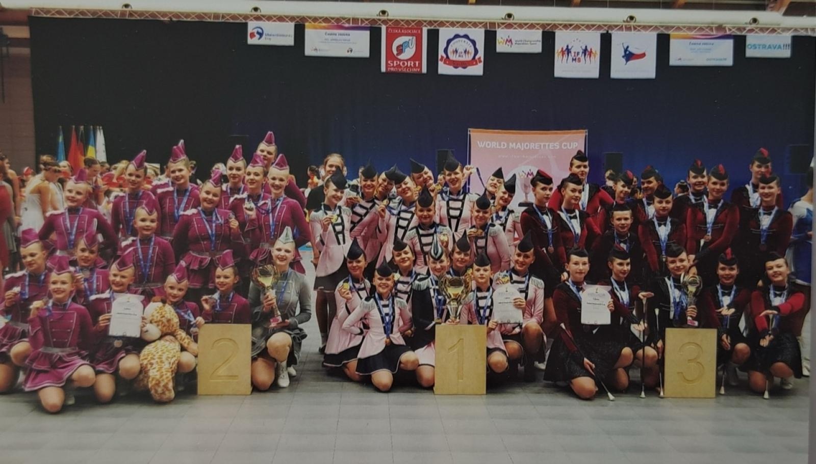 Zdjęcie w galerii na portalu naszraciborz.pl: Mażoretki ZARA Mistrzem Świata wiadomości z regionu