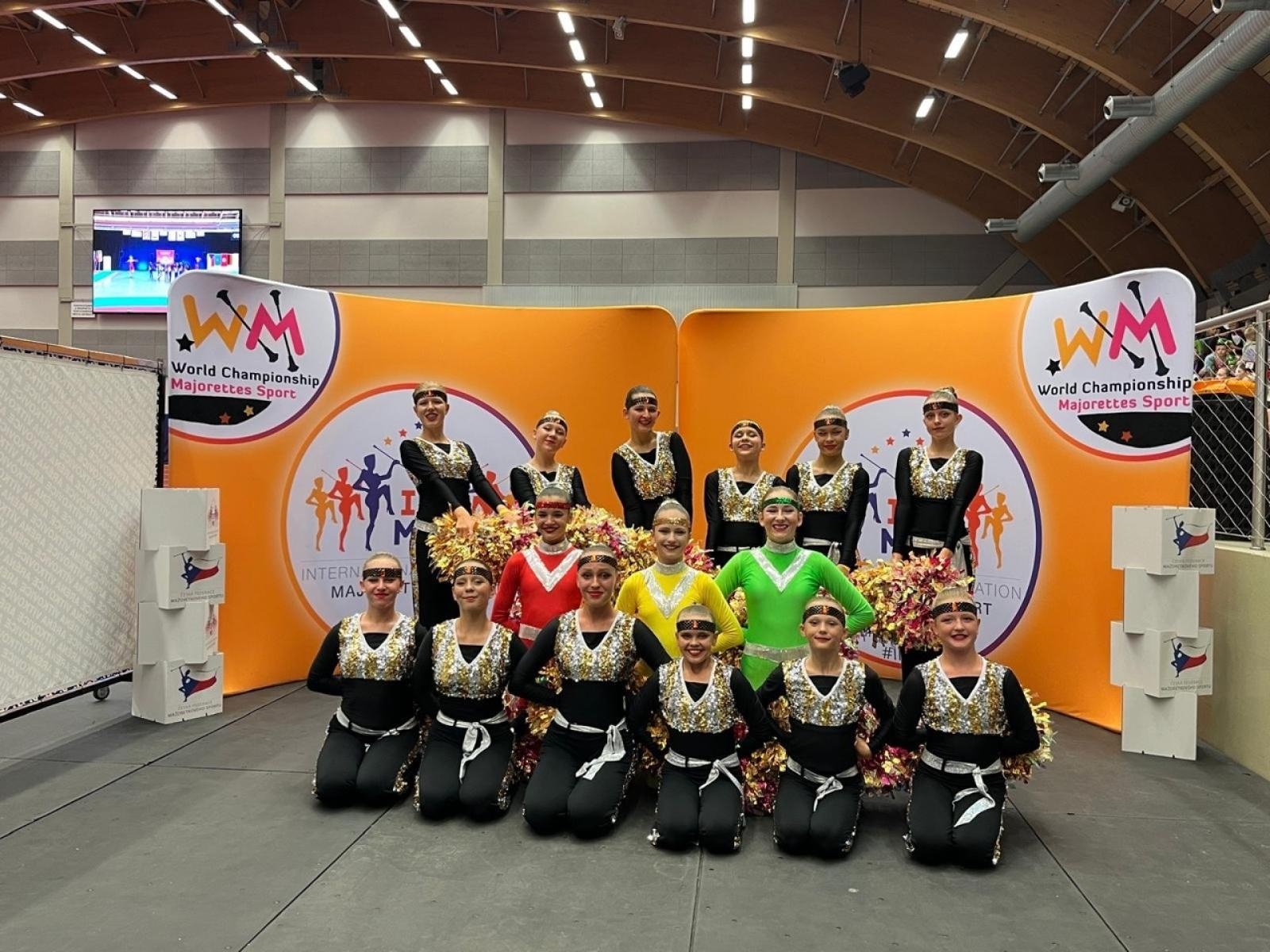 Zdjęcie w galerii na portalu naszraciborz.pl: Mażoretki ZARA Mistrzem Świata wiadomości z regionu