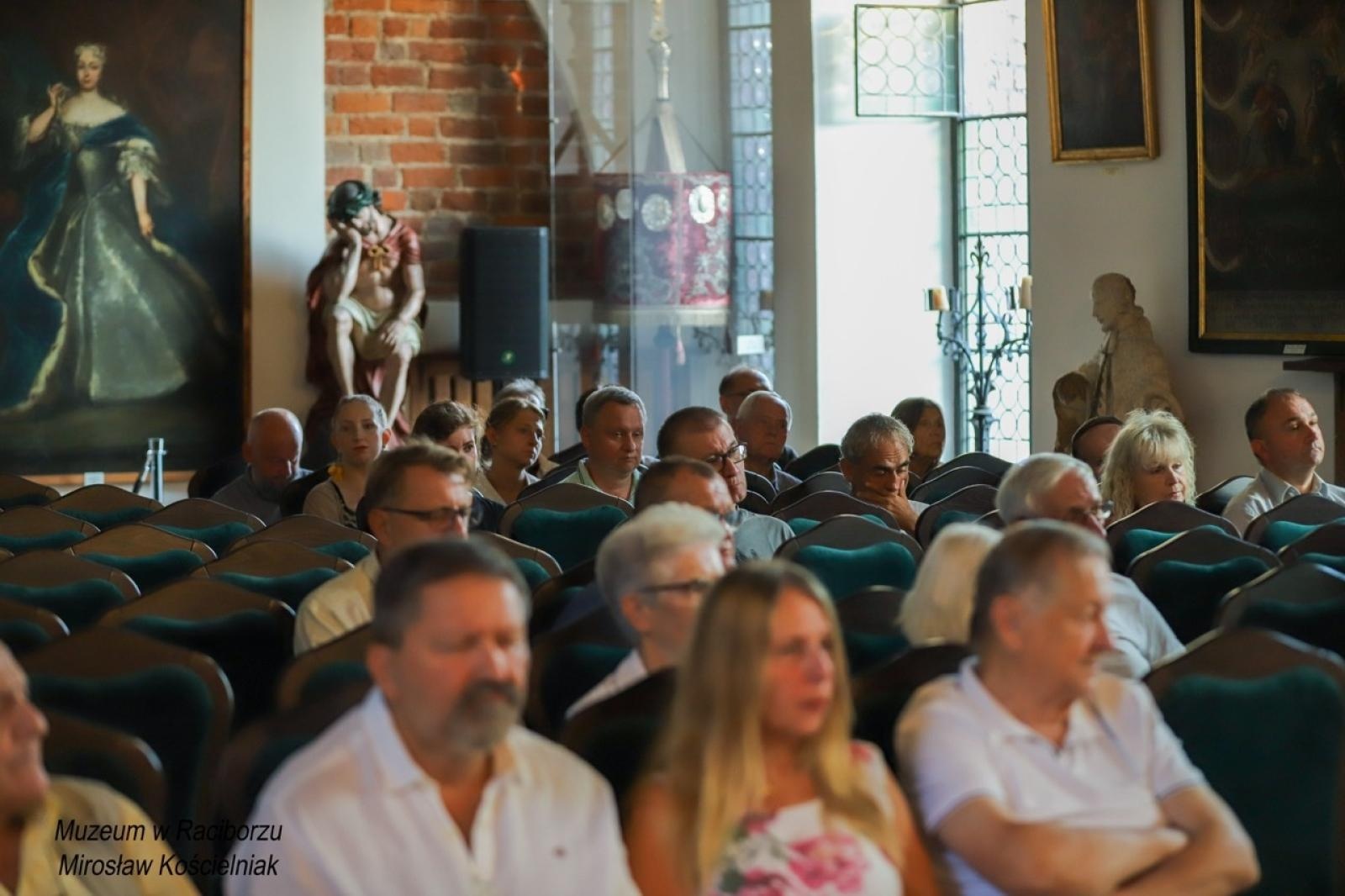 Zdjęcie w galerii na portalu naszraciborz.pl: Zmierzch klasztorów. W Muzeum otwarto nową wystawę wiadomości z regionu