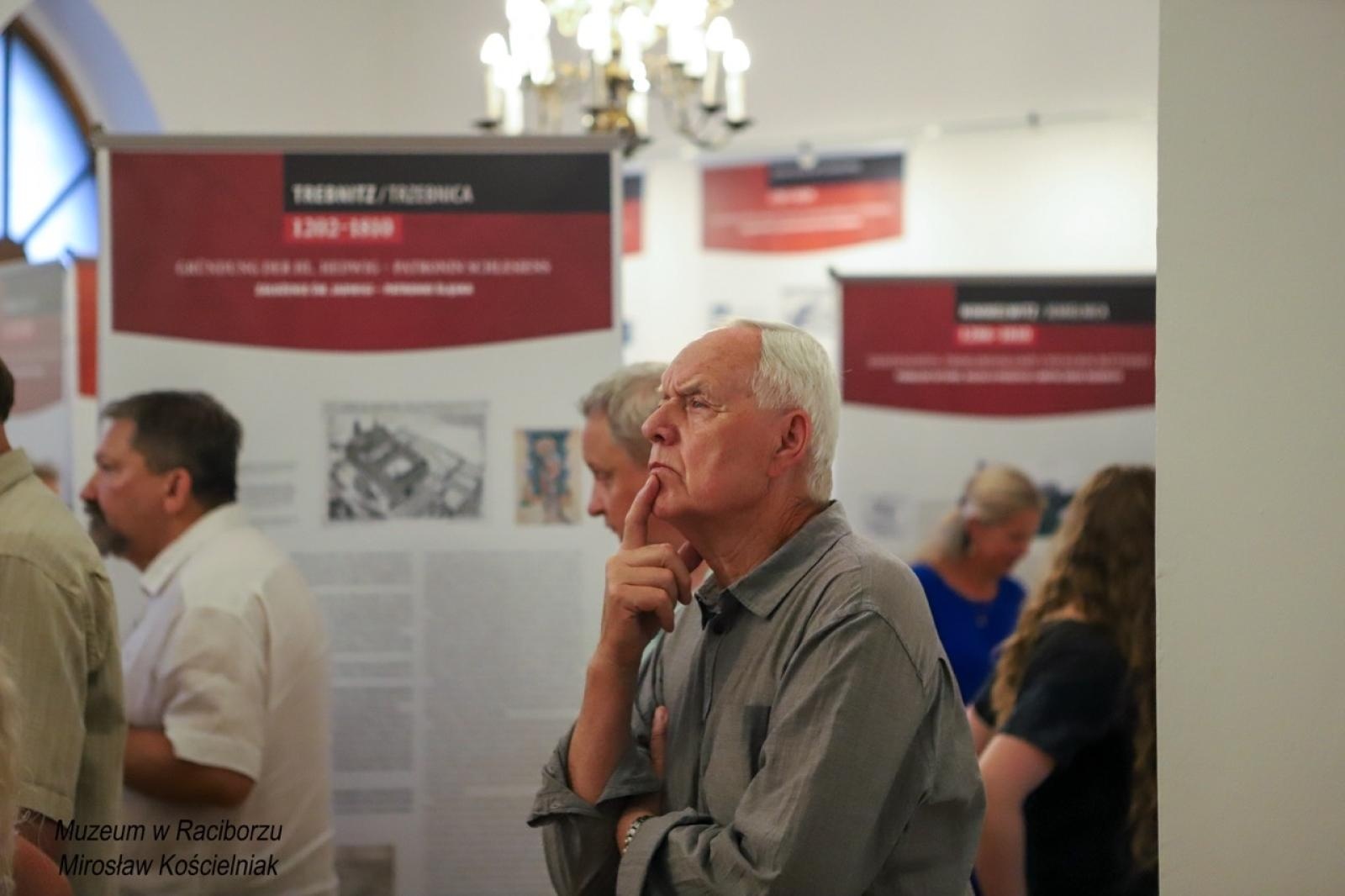 Zdjęcie w galerii na portalu naszraciborz.pl: Zmierzch klasztorów. W Muzeum otwarto nową wystawę wiadomości z regionu