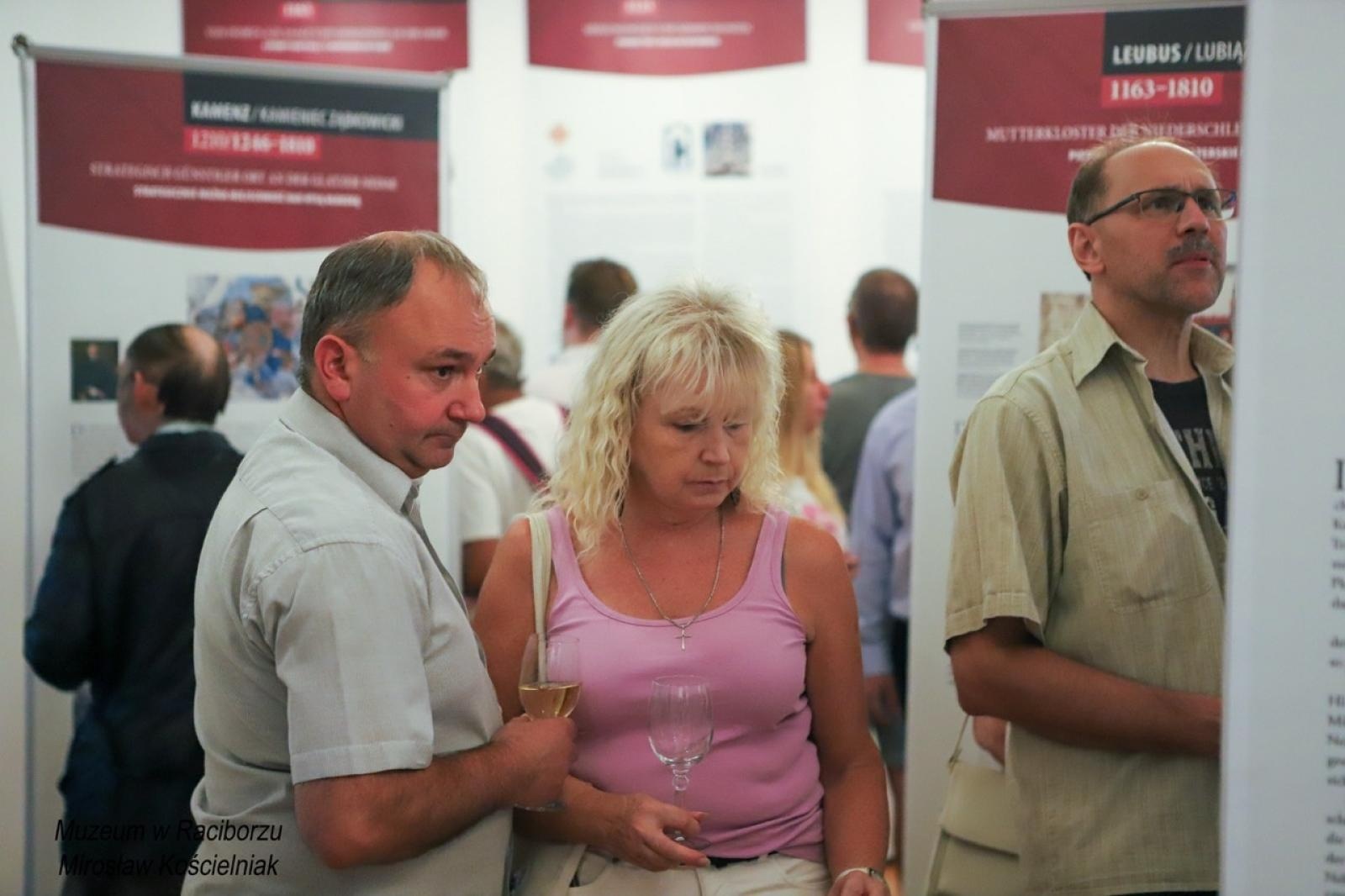 Zdjęcie w galerii na portalu naszraciborz.pl: Zmierzch klasztorów. W Muzeum otwarto nową wystawę wiadomości z regionu