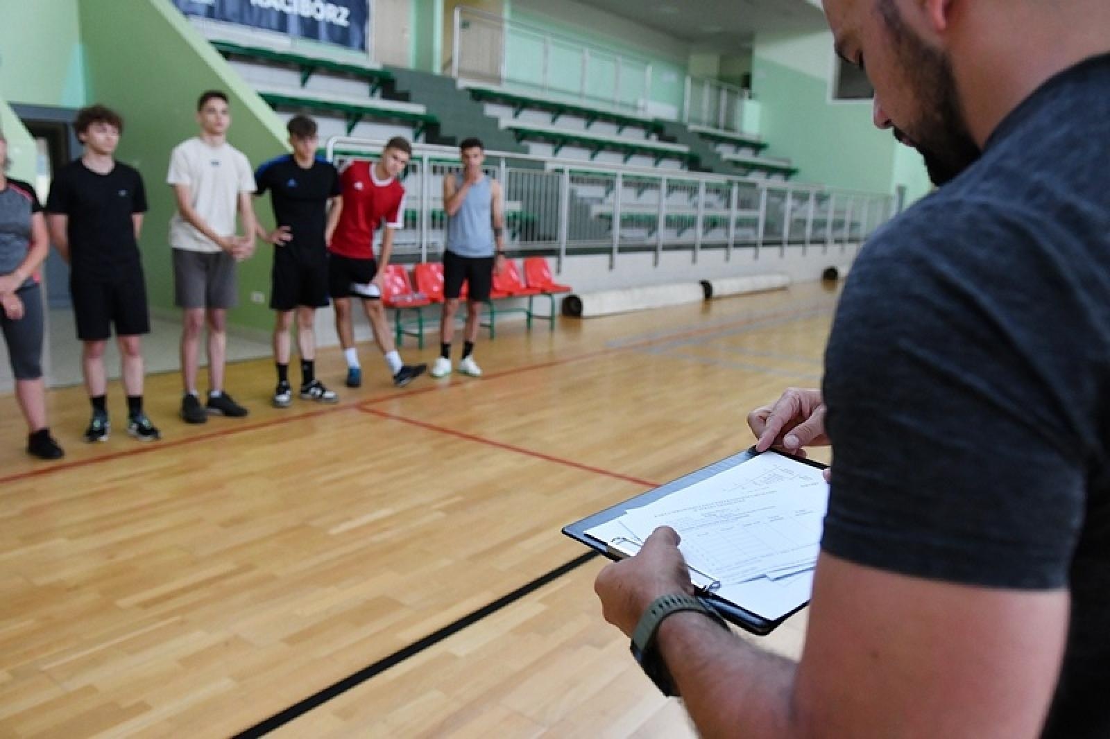 Zdjęcie w galerii na portalu naszraciborz.pl: II etap postępowania kwalifikacyjnego w Śląskim Oddziale SG wiadomości z regionu