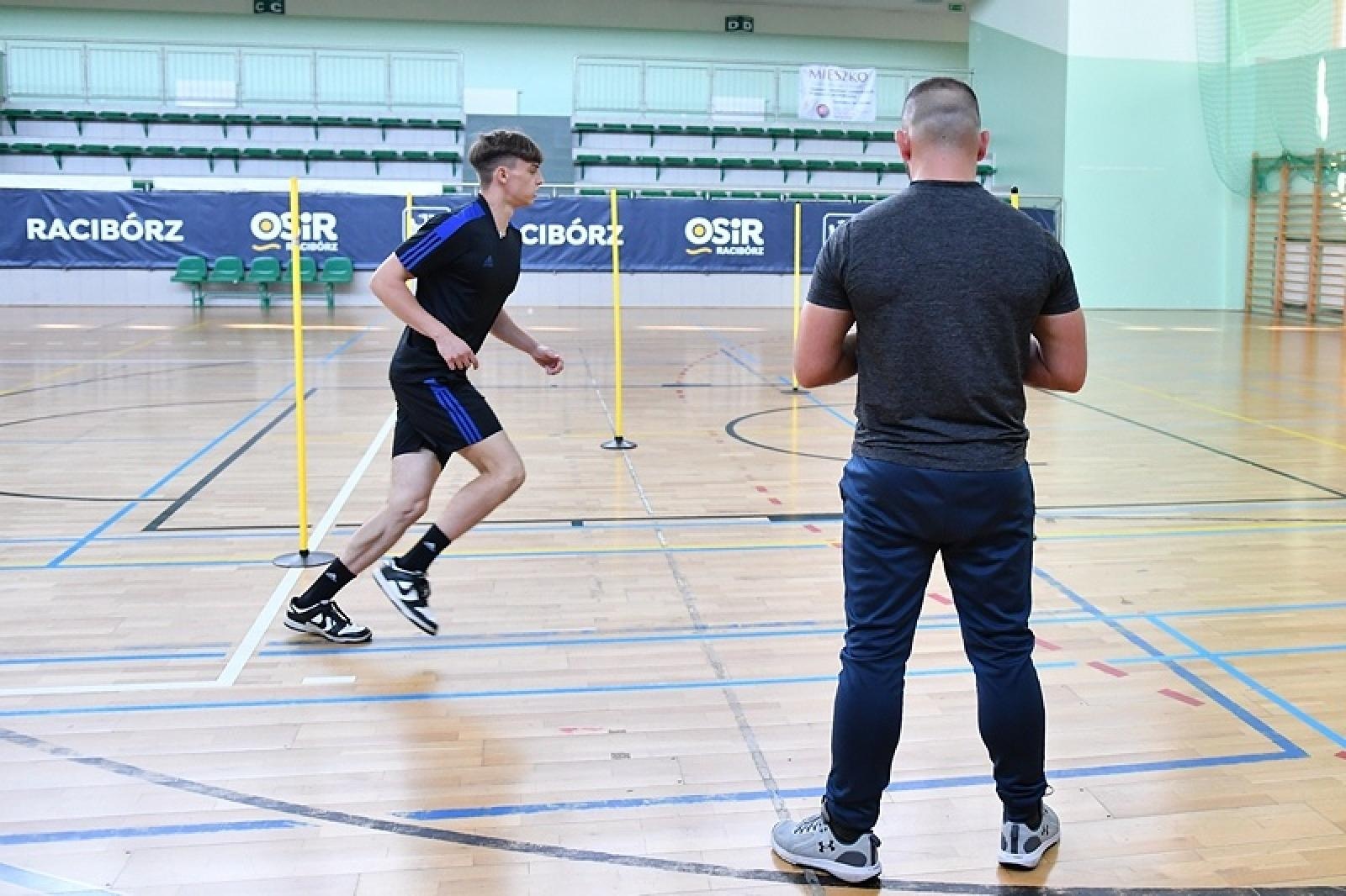 Zdjęcie w galerii na portalu naszraciborz.pl: II etap postępowania kwalifikacyjnego w Śląskim Oddziale SG wiadomości z regionu