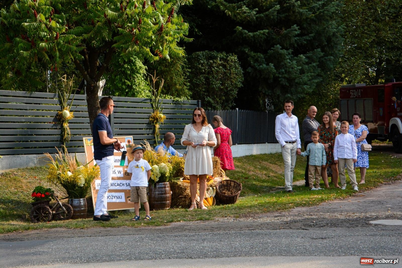 Zdjęcie w galerii na portalu naszraciborz.pl: Dożynki Gminy Kuźnia Raciborska: Festiwal tradycji i kultury ponad granicami wiadomości z regionu