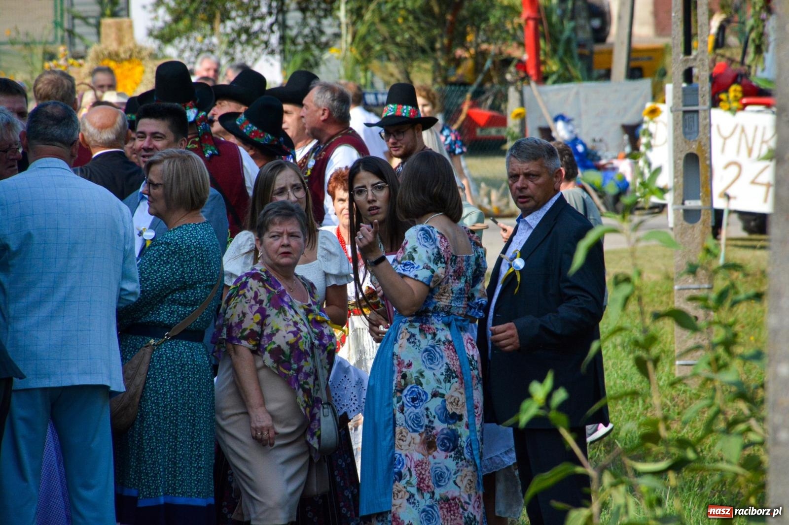 Zdjęcie w galerii na portalu naszraciborz.pl: Dożynki Gminy Kuźnia Raciborska: Festiwal tradycji i kultury ponad granicami wiadomości z regionu