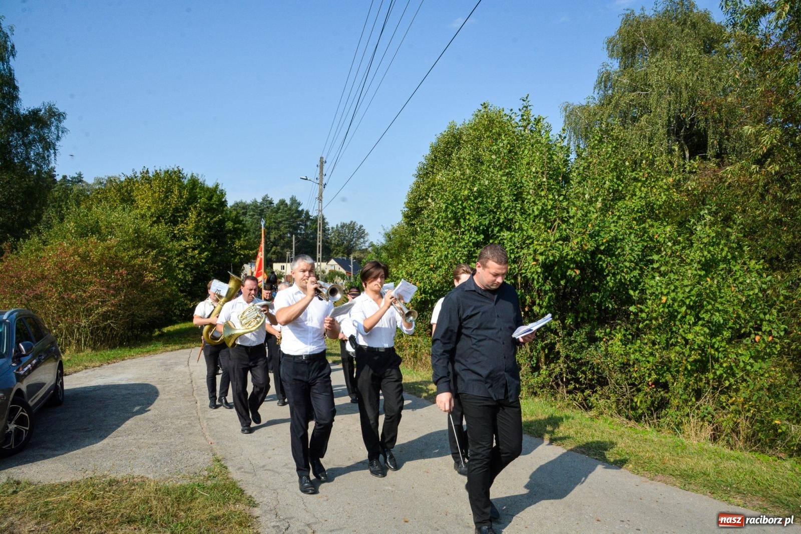 Zdjęcie w galerii na portalu naszraciborz.pl: Dożynki Gminy Kuźnia Raciborska: Festiwal tradycji i kultury ponad granicami wiadomości z regionu