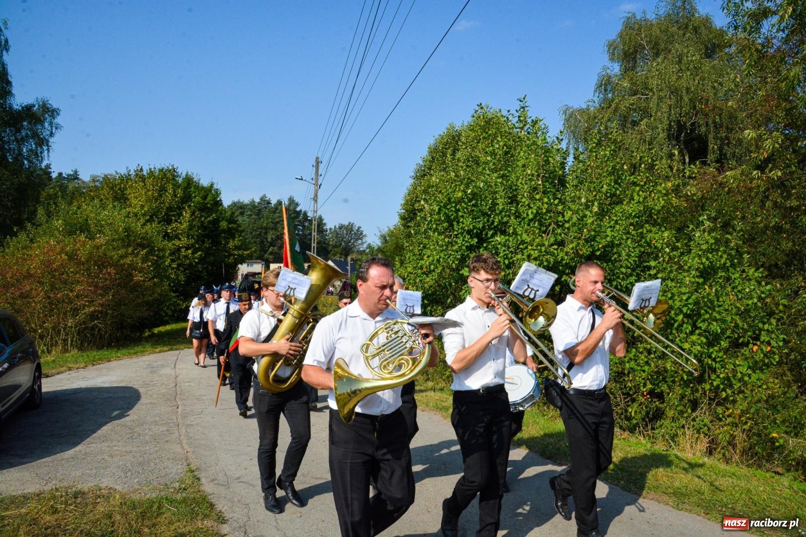 Zdjęcie w galerii na portalu naszraciborz.pl: Dożynki Gminy Kuźnia Raciborska: Festiwal tradycji i kultury ponad granicami wiadomości z regionu