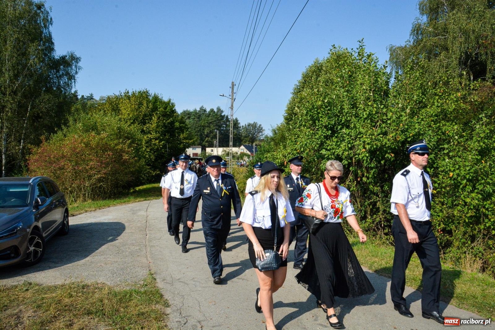 Zdjęcie w galerii na portalu naszraciborz.pl: Dożynki Gminy Kuźnia Raciborska: Festiwal tradycji i kultury ponad granicami wiadomości z regionu