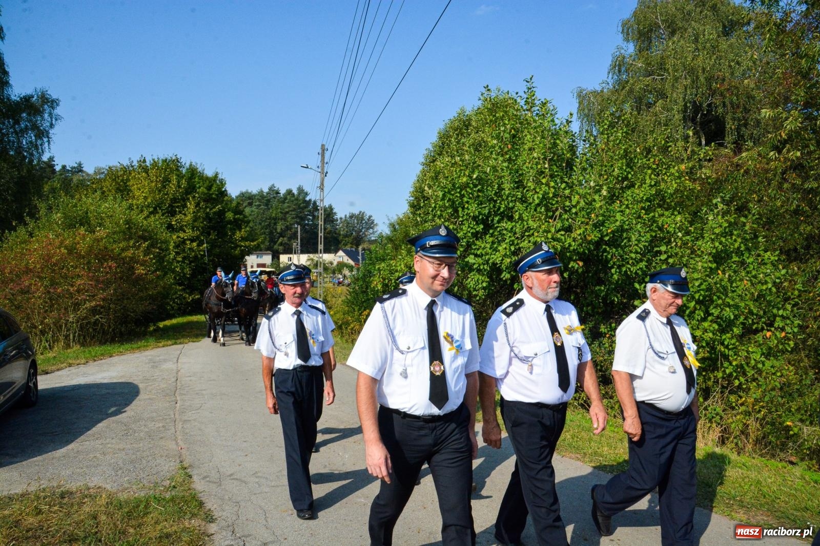 Zdjęcie w galerii na portalu naszraciborz.pl: Dożynki Gminy Kuźnia Raciborska: Festiwal tradycji i kultury ponad granicami wiadomości z regionu