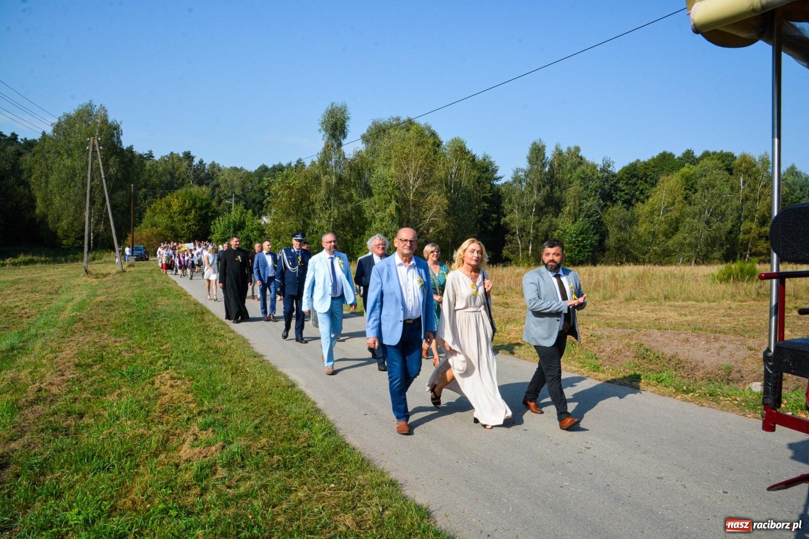 Zdjęcie w galerii na portalu naszraciborz.pl: Dożynki Gminy Kuźnia Raciborska: Festiwal tradycji i kultury ponad granicami wiadomości z regionu