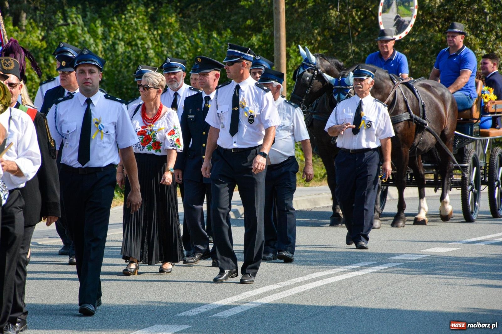 Zdjęcie w galerii na portalu naszraciborz.pl: Dożynki Gminy Kuźnia Raciborska: Festiwal tradycji i kultury ponad granicami wiadomości z regionu