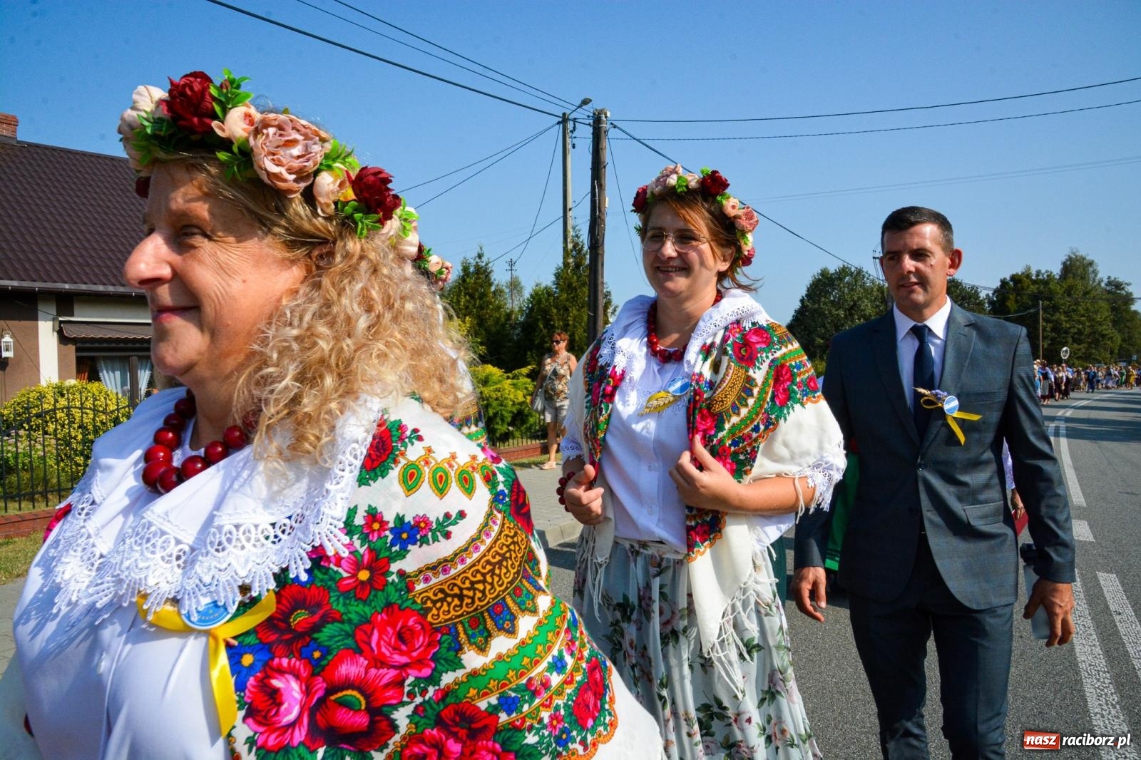 Zdjęcie w galerii na portalu naszraciborz.pl: Dożynki Gminy Kuźnia Raciborska: Festiwal tradycji i kultury ponad granicami wiadomości z regionu