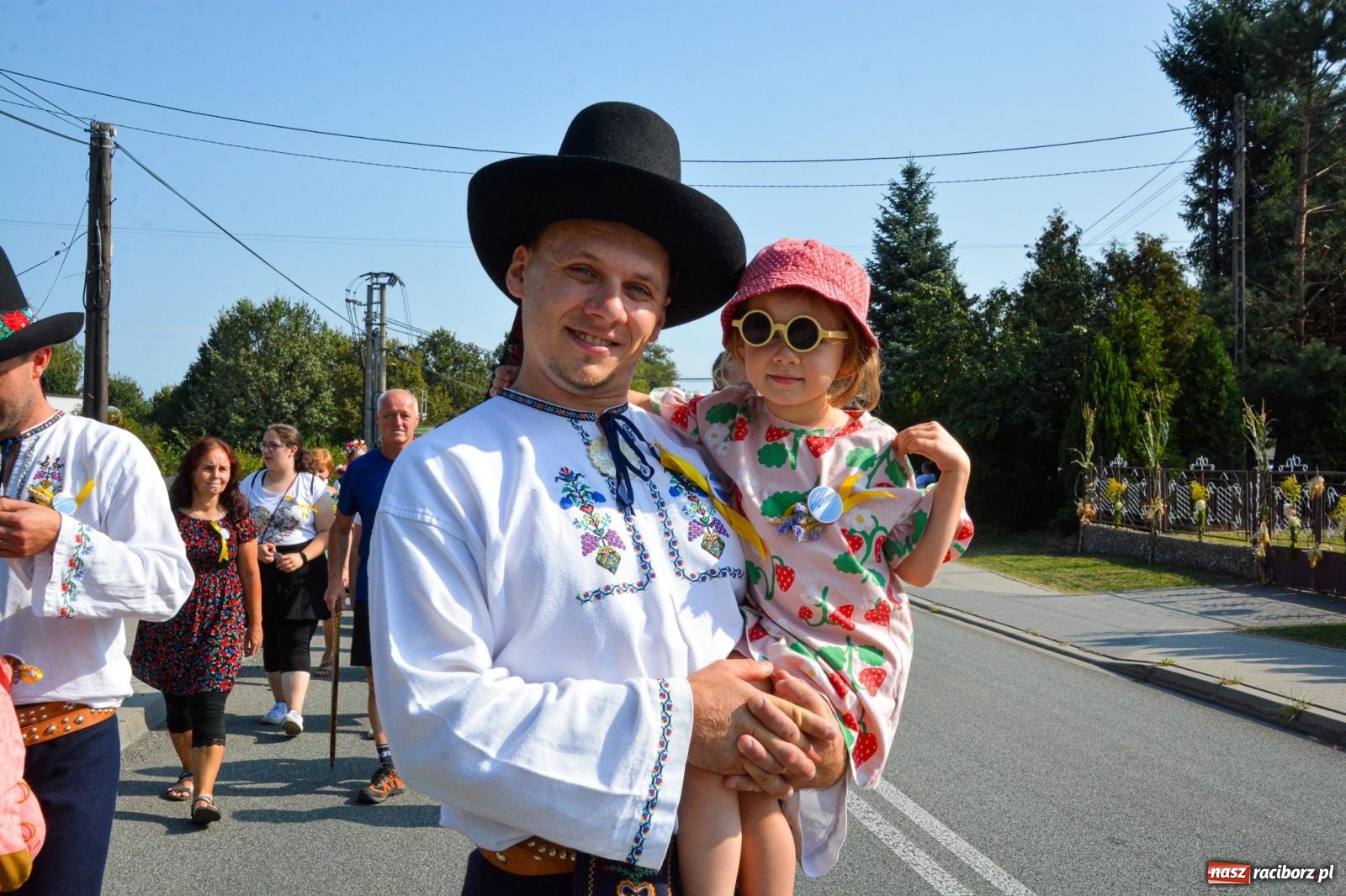 Zdjęcie w galerii na portalu naszraciborz.pl: Dożynki Gminy Kuźnia Raciborska: Festiwal tradycji i kultury ponad granicami wiadomości z regionu