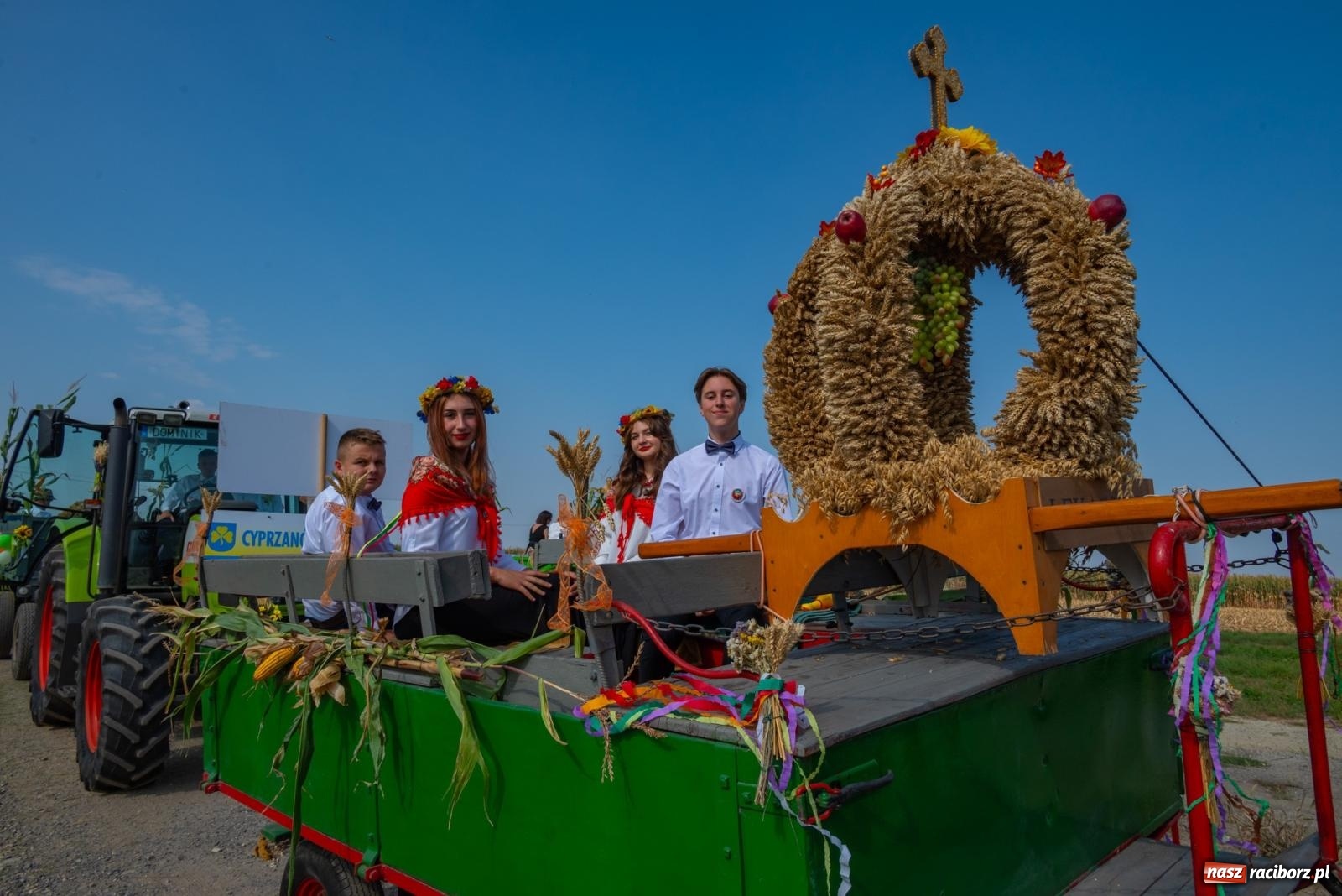 Zdjęcie w galerii na portalu naszraciborz.pl: Wielkie święto w niewielkich Żerdzinach. Dożynki gminy Pietrowice Wielkie [FOTO i WIDEO] wiadomości z regionu
