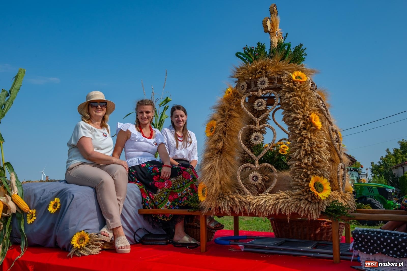 Zdjęcie w galerii na portalu naszraciborz.pl: Wielkie święto w niewielkich Żerdzinach. Dożynki gminy Pietrowice Wielkie [FOTO i WIDEO] wiadomości z regionu