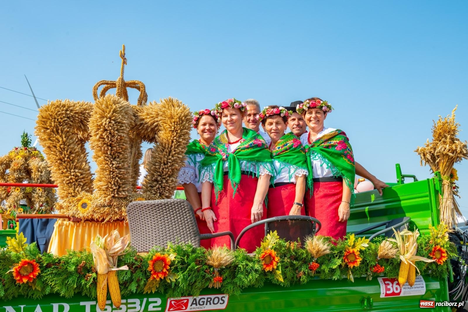 Zdjęcie w galerii na portalu naszraciborz.pl: Wielkie święto w niewielkich Żerdzinach. Dożynki gminy Pietrowice Wielkie [FOTO i WIDEO] wiadomości z regionu