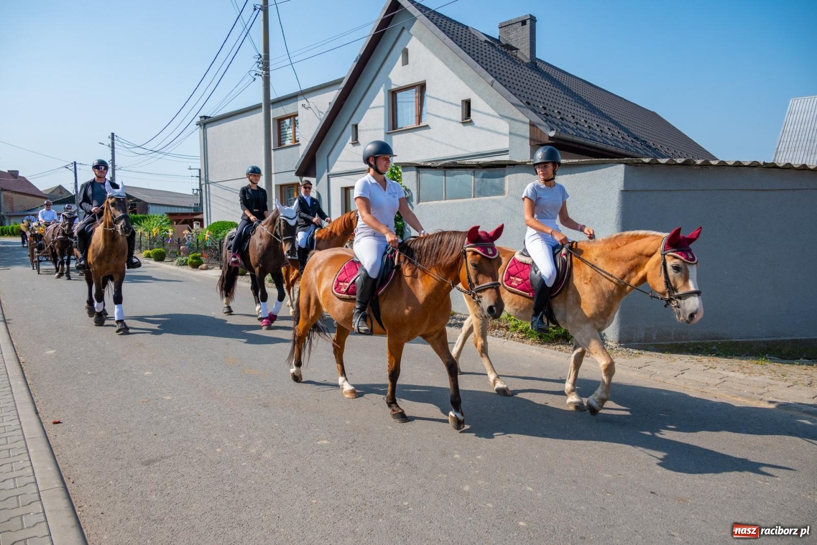 Zdjęcie w galerii na portalu naszraciborz.pl: Wielkie święto w niewielkich Żerdzinach. Dożynki gminy Pietrowice Wielkie [FOTO i WIDEO] wiadomości z regionu
