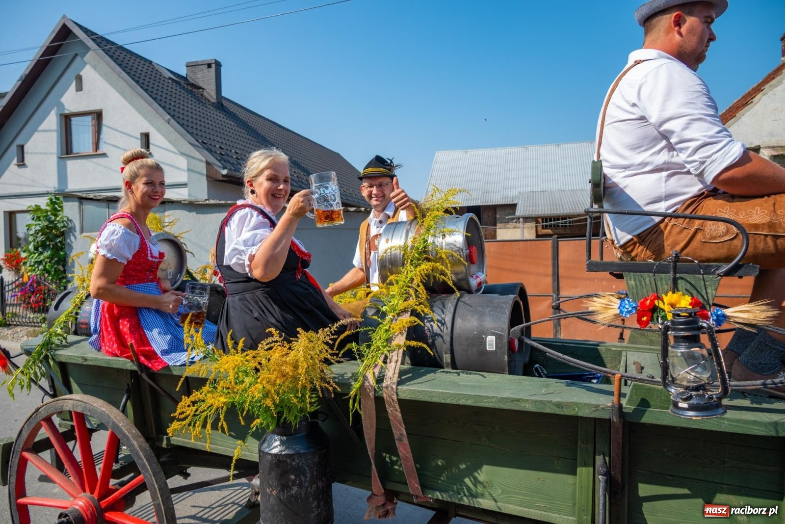Zdjęcie w galerii na portalu naszraciborz.pl: Wielkie święto w niewielkich Żerdzinach. Dożynki gminy Pietrowice Wielkie [FOTO i WIDEO] wiadomości z regionu