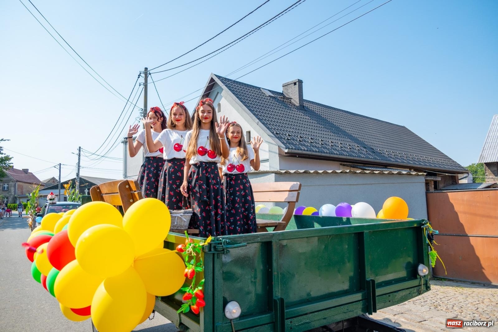 Zdjęcie w galerii na portalu naszraciborz.pl: Wielkie święto w niewielkich Żerdzinach. Dożynki gminy Pietrowice Wielkie [FOTO i WIDEO] wiadomości z regionu