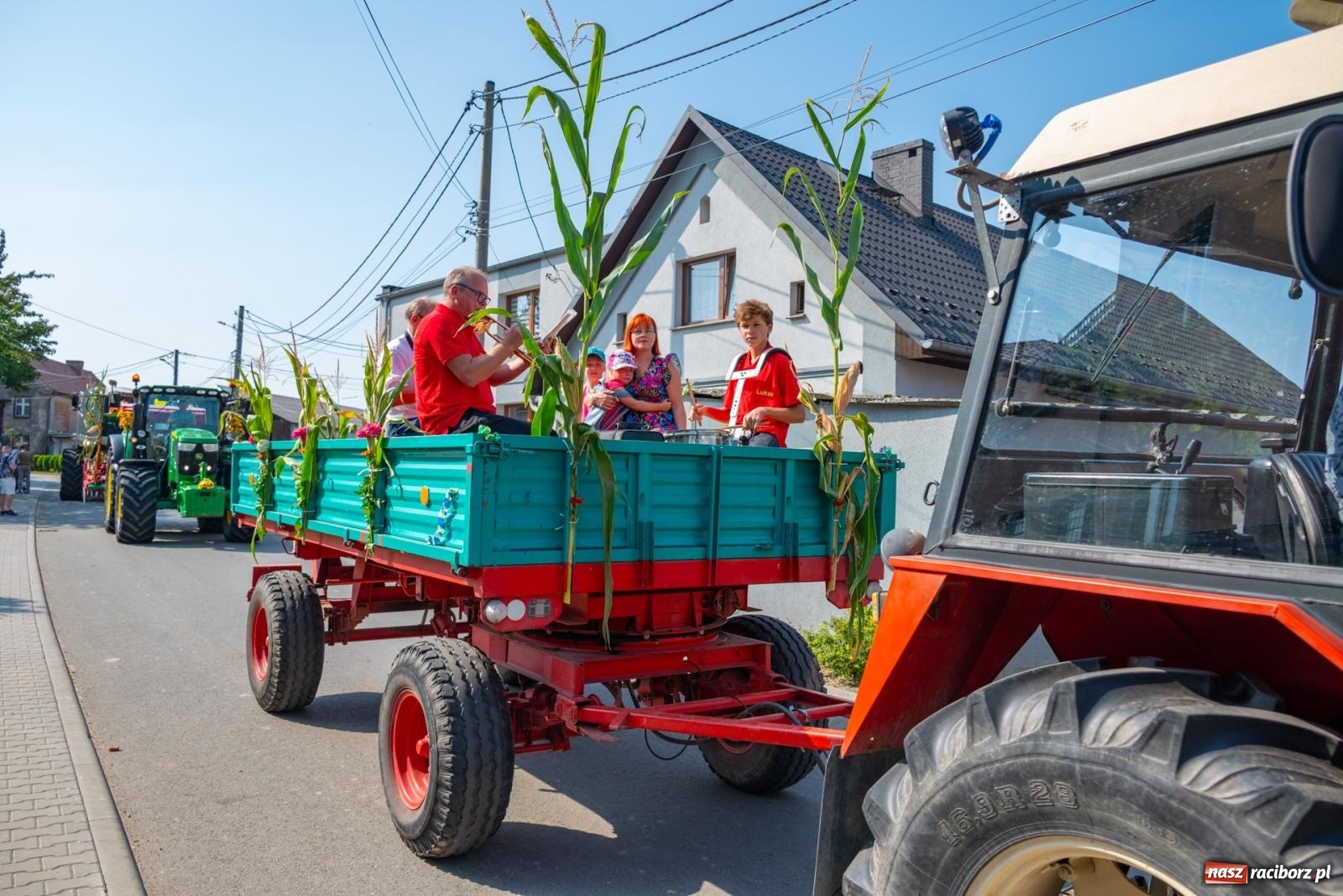 Zdjęcie w galerii na portalu naszraciborz.pl: Wielkie święto w niewielkich Żerdzinach. Dożynki gminy Pietrowice Wielkie [FOTO i WIDEO] wiadomości z regionu