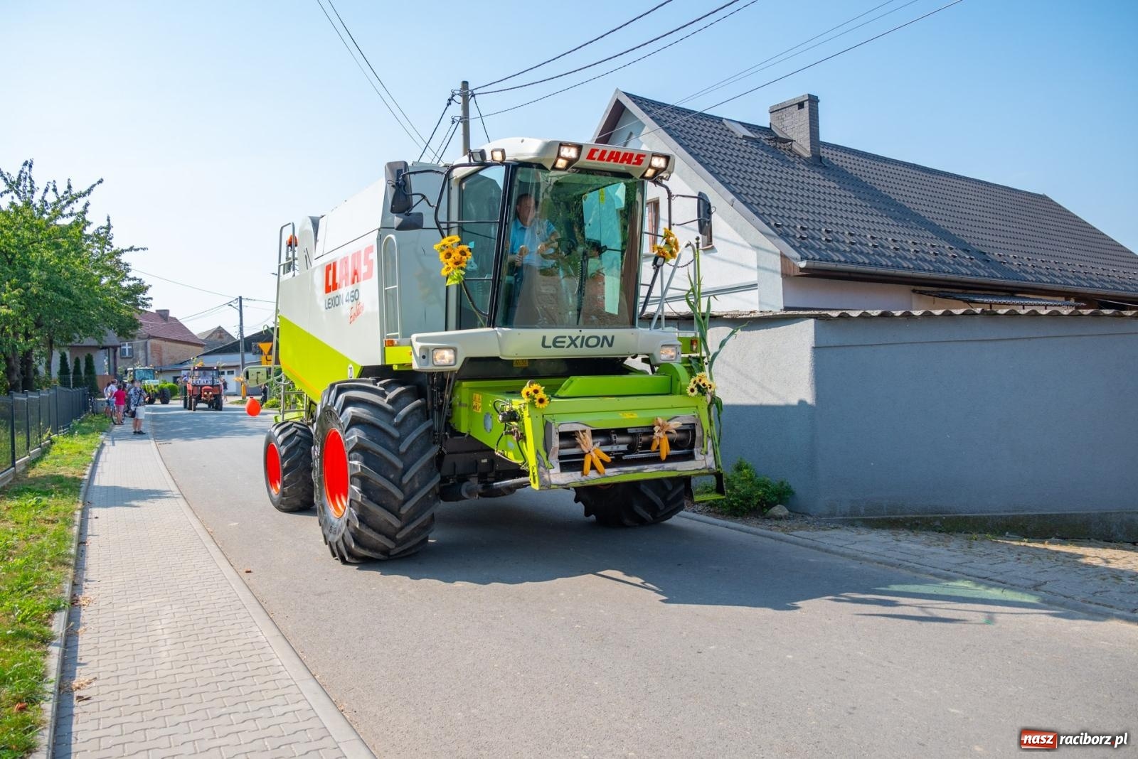 Zdjęcie w galerii na portalu naszraciborz.pl: Wielkie święto w niewielkich Żerdzinach. Dożynki gminy Pietrowice Wielkie [FOTO i WIDEO] wiadomości z regionu