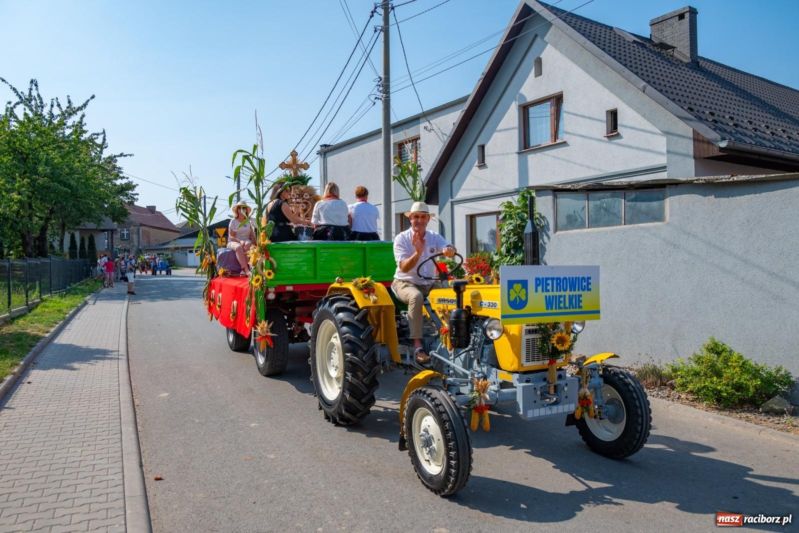 Zdjęcie w galerii na portalu naszraciborz.pl: Wielkie święto w niewielkich Żerdzinach. Dożynki gminy Pietrowice Wielkie [FOTO i WIDEO] wiadomości z regionu