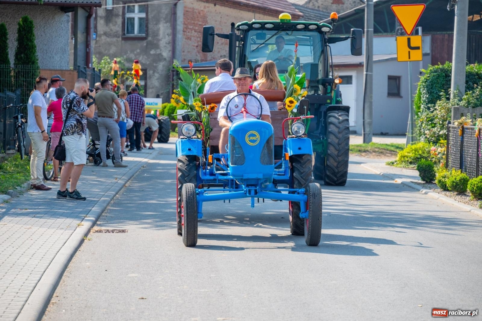 Zdjęcie w galerii na portalu naszraciborz.pl: Wielkie święto w niewielkich Żerdzinach. Dożynki gminy Pietrowice Wielkie [FOTO i WIDEO] wiadomości z regionu