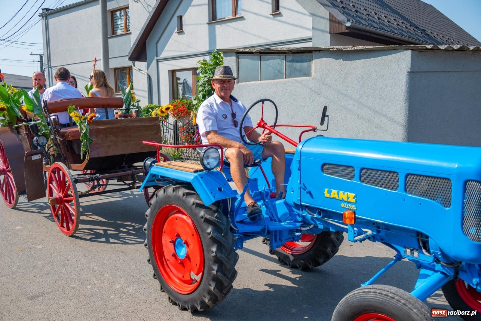 Zdjęcie w galerii na portalu naszraciborz.pl: Wielkie święto w niewielkich Żerdzinach. Dożynki gminy Pietrowice Wielkie [FOTO i WIDEO] wiadomości z regionu