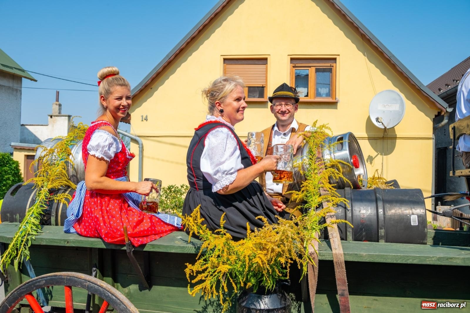Zdjęcie w galerii na portalu naszraciborz.pl: Wielkie święto w niewielkich Żerdzinach. Dożynki gminy Pietrowice Wielkie [FOTO i WIDEO] wiadomości z regionu