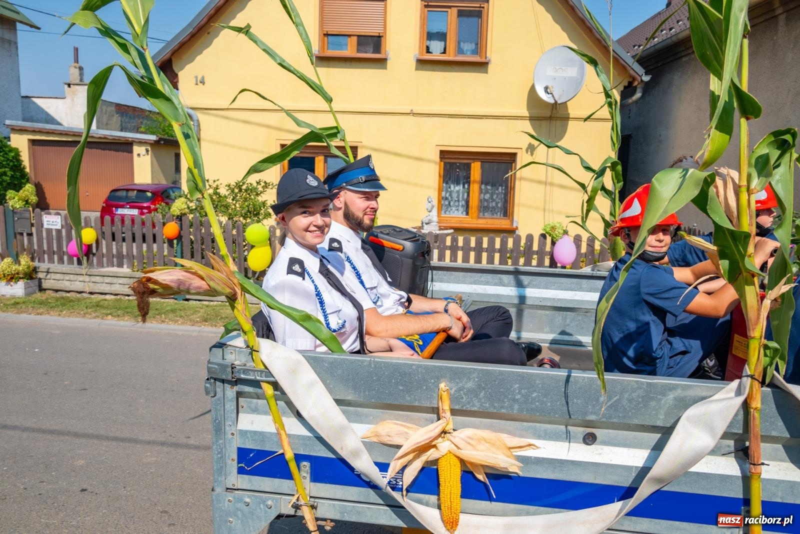 Zdjęcie w galerii na portalu naszraciborz.pl: Wielkie święto w niewielkich Żerdzinach. Dożynki gminy Pietrowice Wielkie [FOTO i WIDEO] wiadomości z regionu