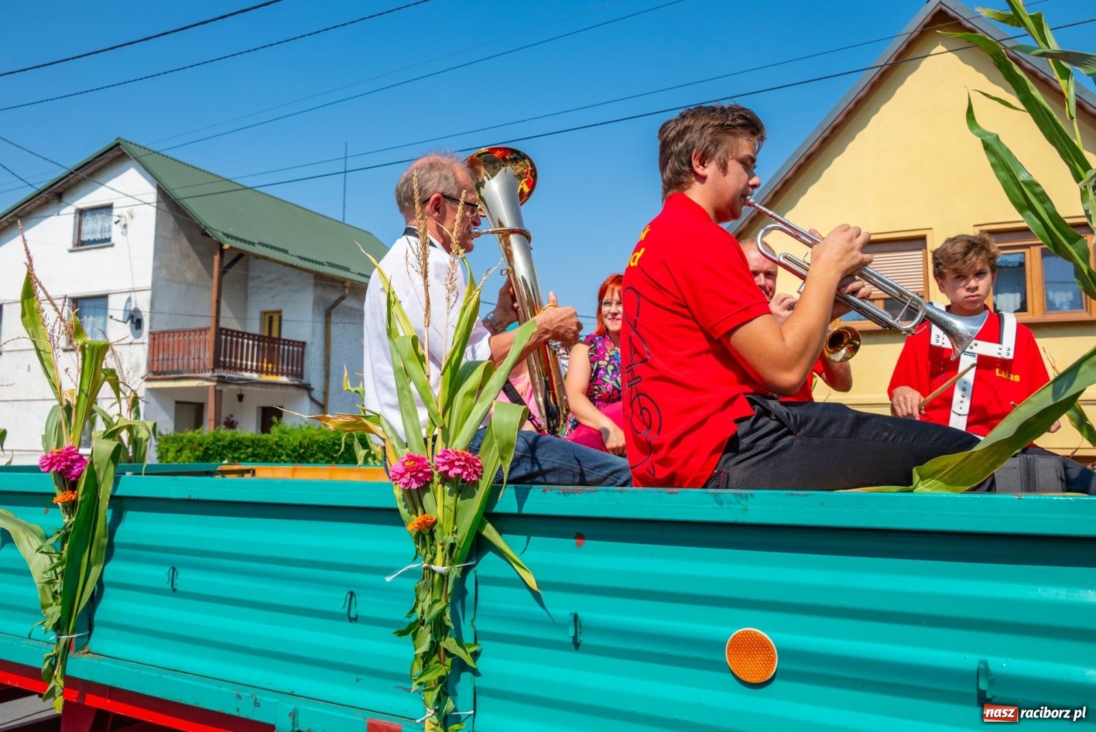 Zdjęcie w galerii na portalu naszraciborz.pl: Wielkie święto w niewielkich Żerdzinach. Dożynki gminy Pietrowice Wielkie [FOTO i WIDEO] wiadomości z regionu