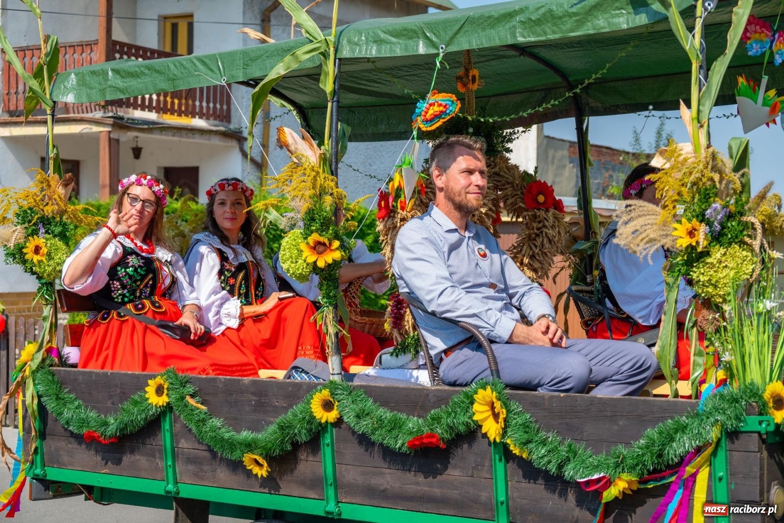 Zdjęcie w galerii na portalu naszraciborz.pl: Wielkie święto w niewielkich Żerdzinach. Dożynki gminy Pietrowice Wielkie [FOTO i WIDEO] wiadomości z regionu