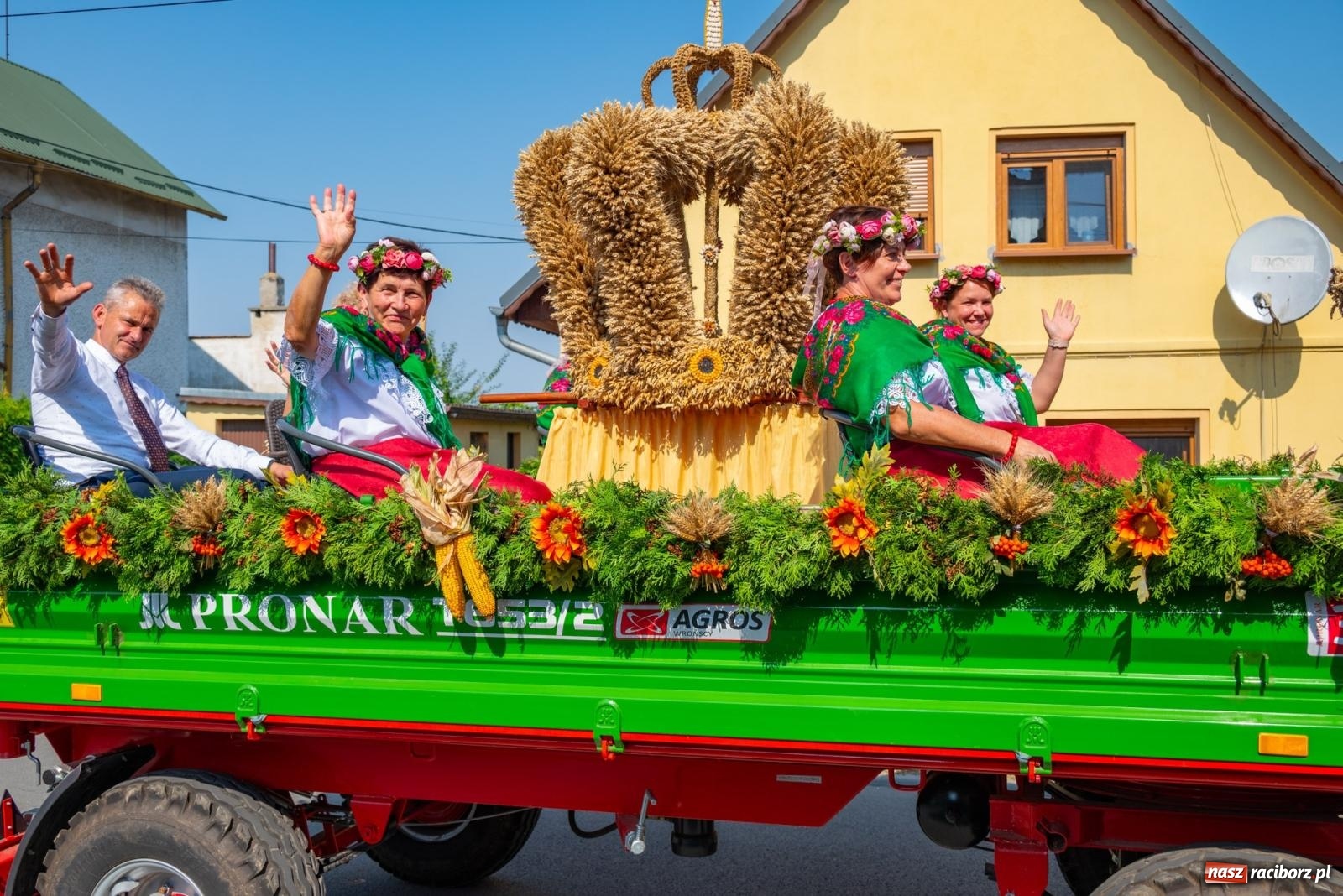 Zdjęcie w galerii na portalu naszraciborz.pl: Wielkie święto w niewielkich Żerdzinach. Dożynki gminy Pietrowice Wielkie [FOTO i WIDEO] wiadomości z regionu