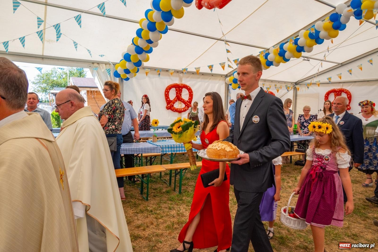Zdjęcie w galerii na portalu naszraciborz.pl: Wielkie święto w niewielkich Żerdzinach. Dożynki gminy Pietrowice Wielkie [FOTO i WIDEO] wiadomości z regionu