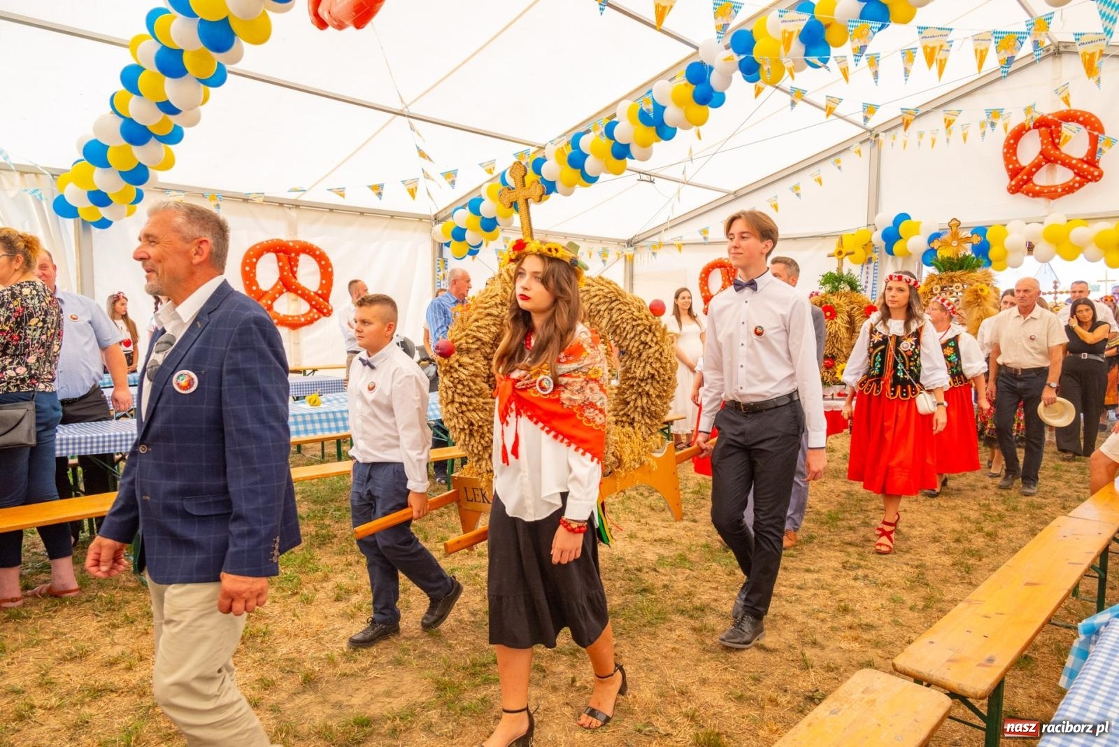 Zdjęcie w galerii na portalu naszraciborz.pl: Wielkie święto w niewielkich Żerdzinach. Dożynki gminy Pietrowice Wielkie [FOTO i WIDEO] wiadomości z regionu